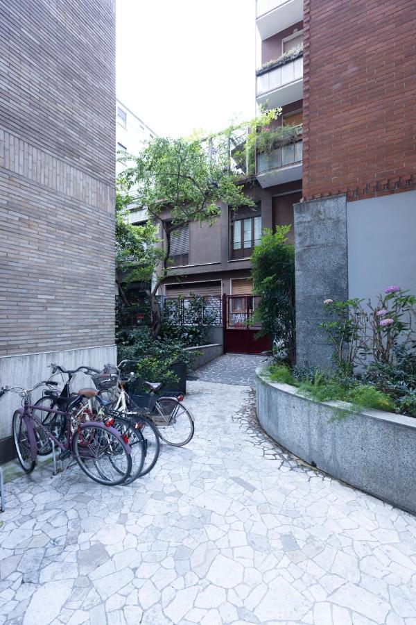 Milan Flat 5 Min From Duomo With Park For Small Cars Apartment Exterior photo